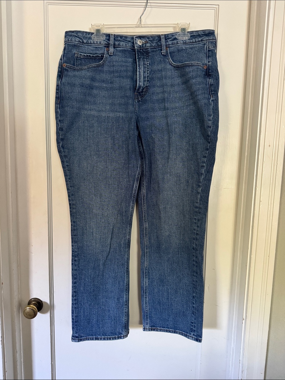 Old Navy High-Rise Straight Leg Jeans - Medium Blue Wash